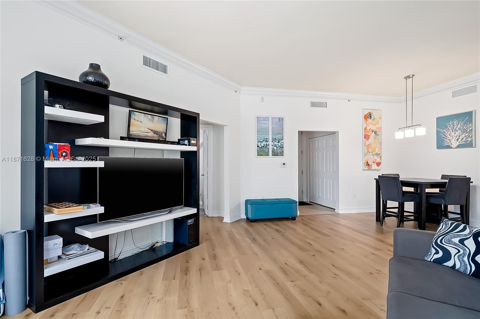 image Alaqua Condo8