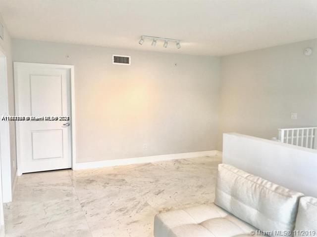 image 400 Sunny Isles Condo Eas22