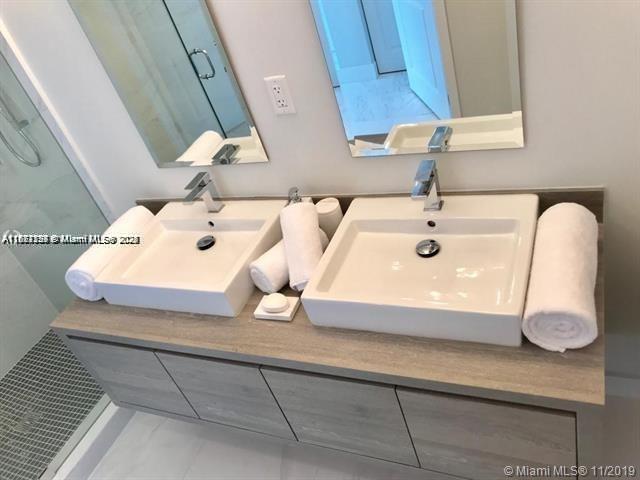 image 400 Sunny Isles Condo Eas41