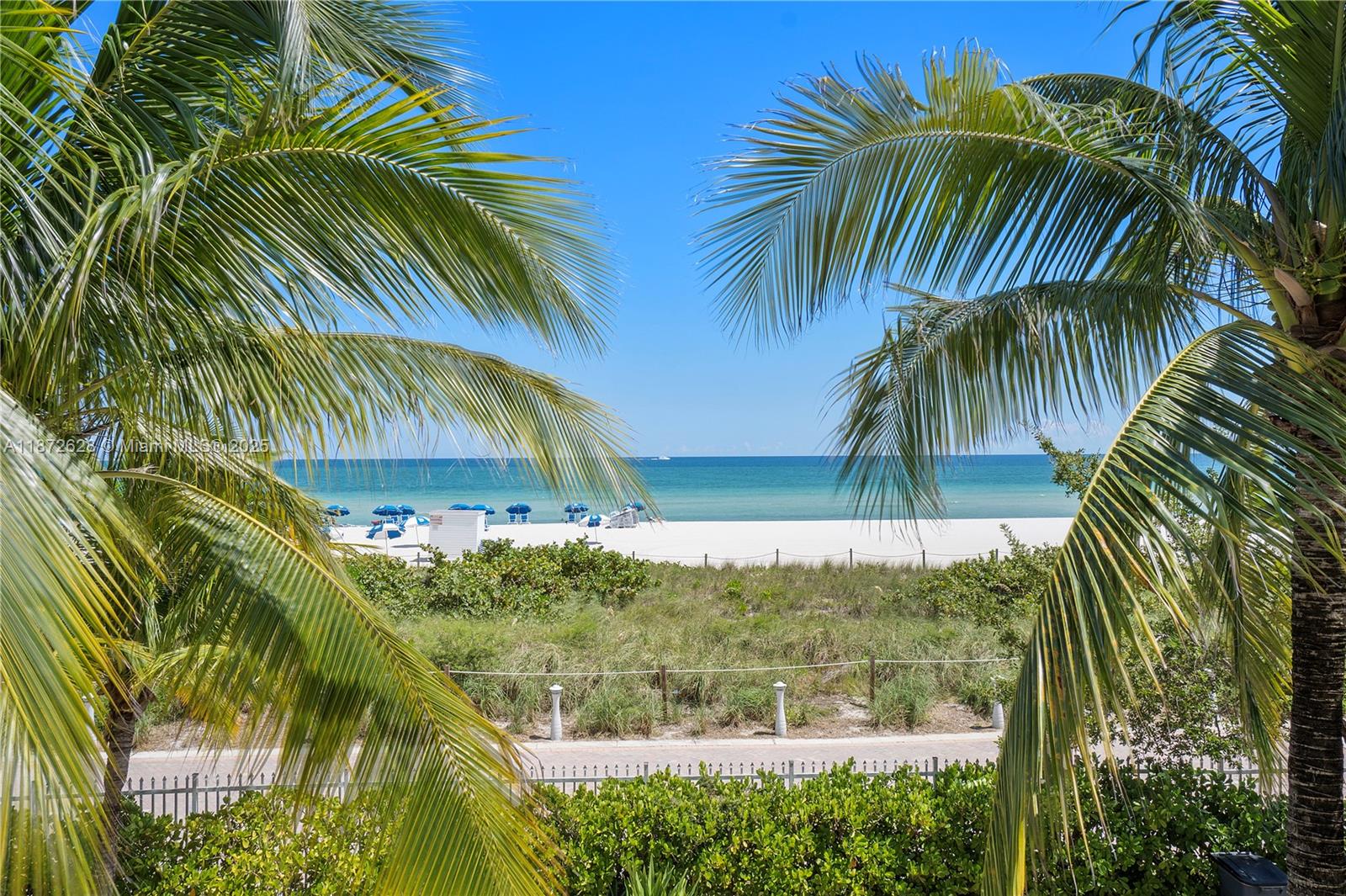 6039 Collins Ave #829