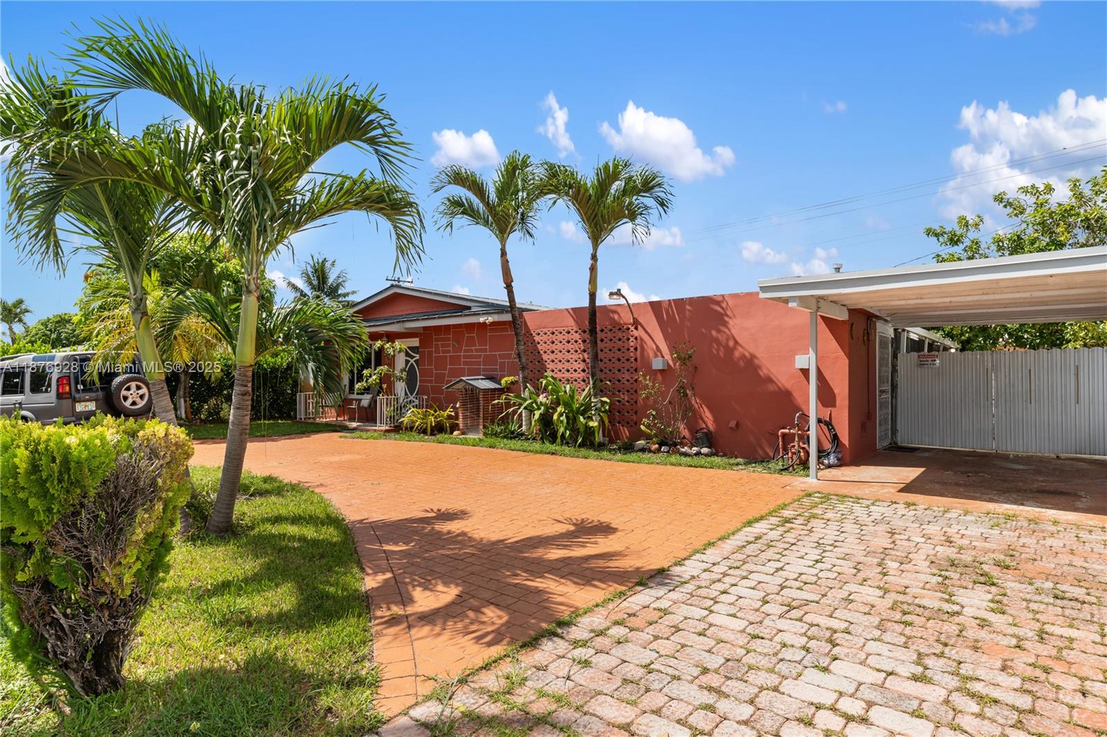 1211 NW 179th St