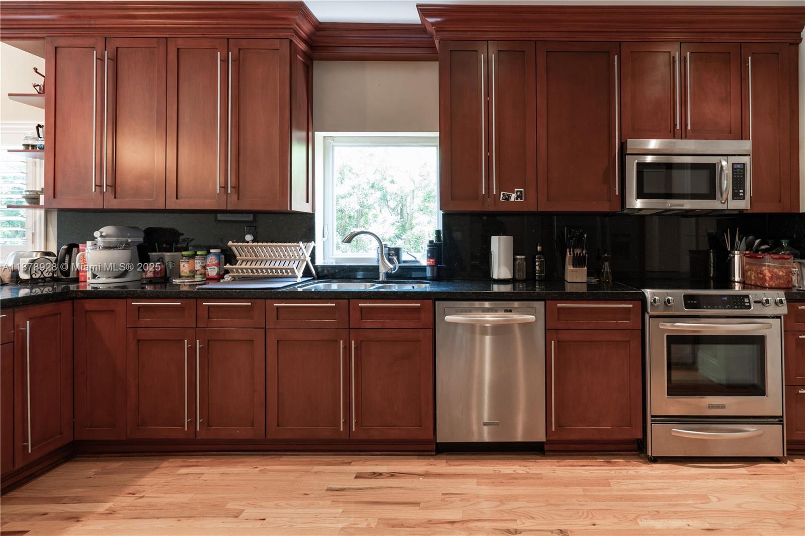 718 SW 26th Rd Miami, FL 33129