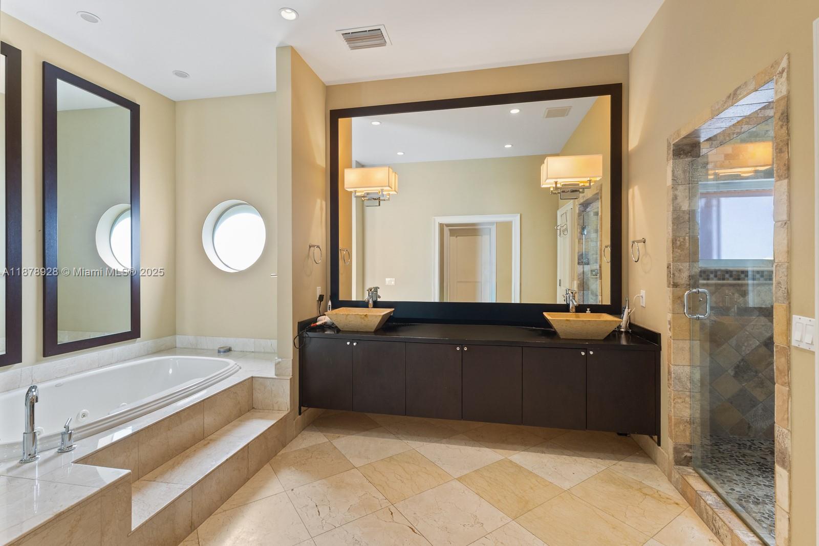 718 SW 26th Rd Miami, FL 33129