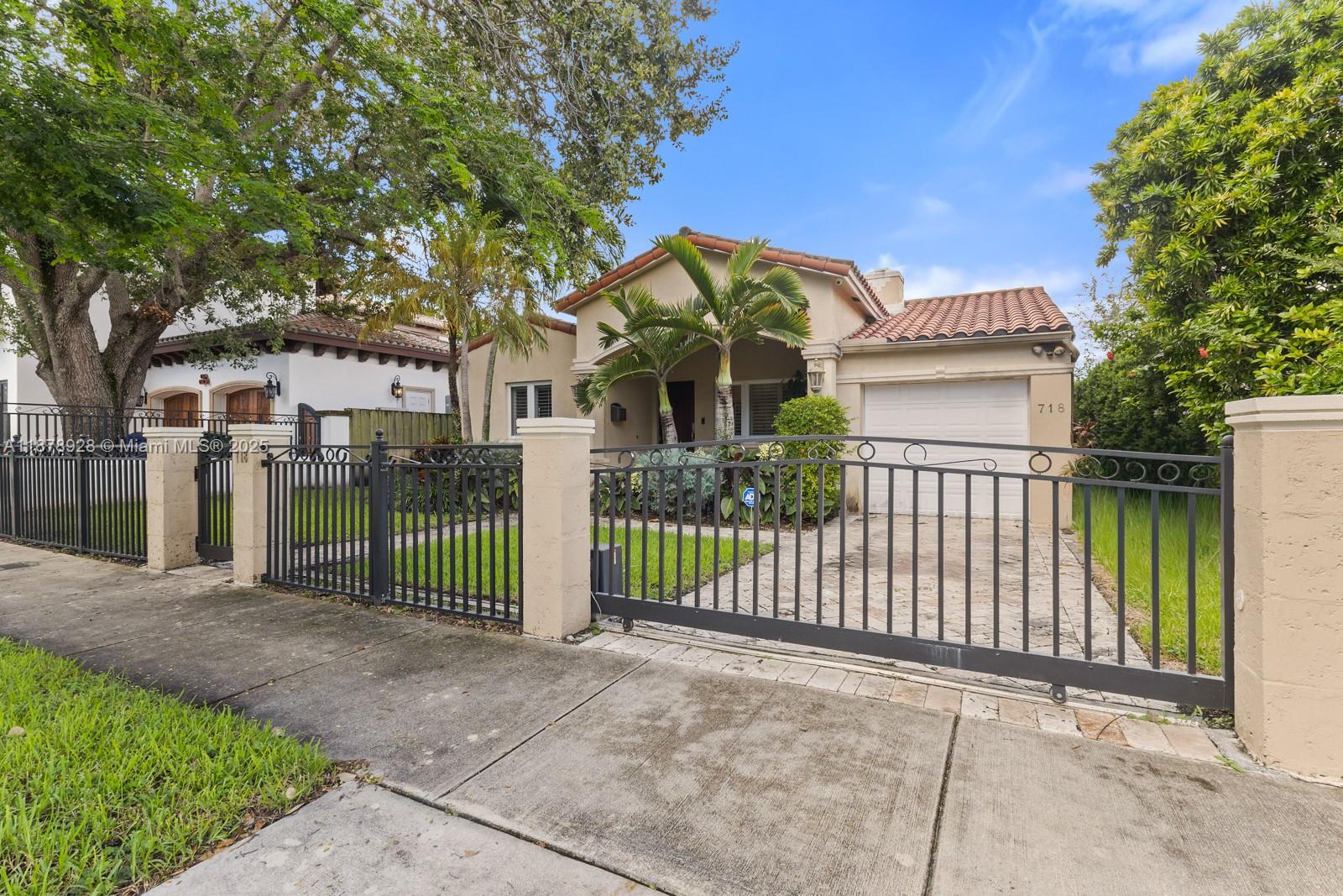 718 SW 26th Rd Miami, FL 33129