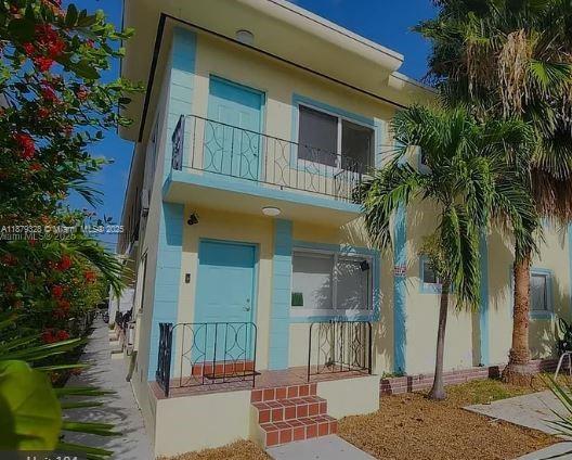 1135 Euclid Ave #201