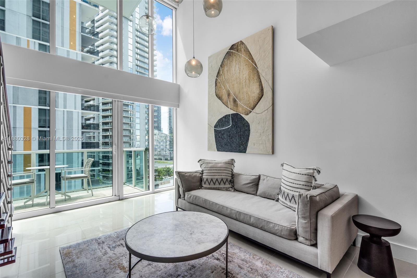 image Brickell On The River S1