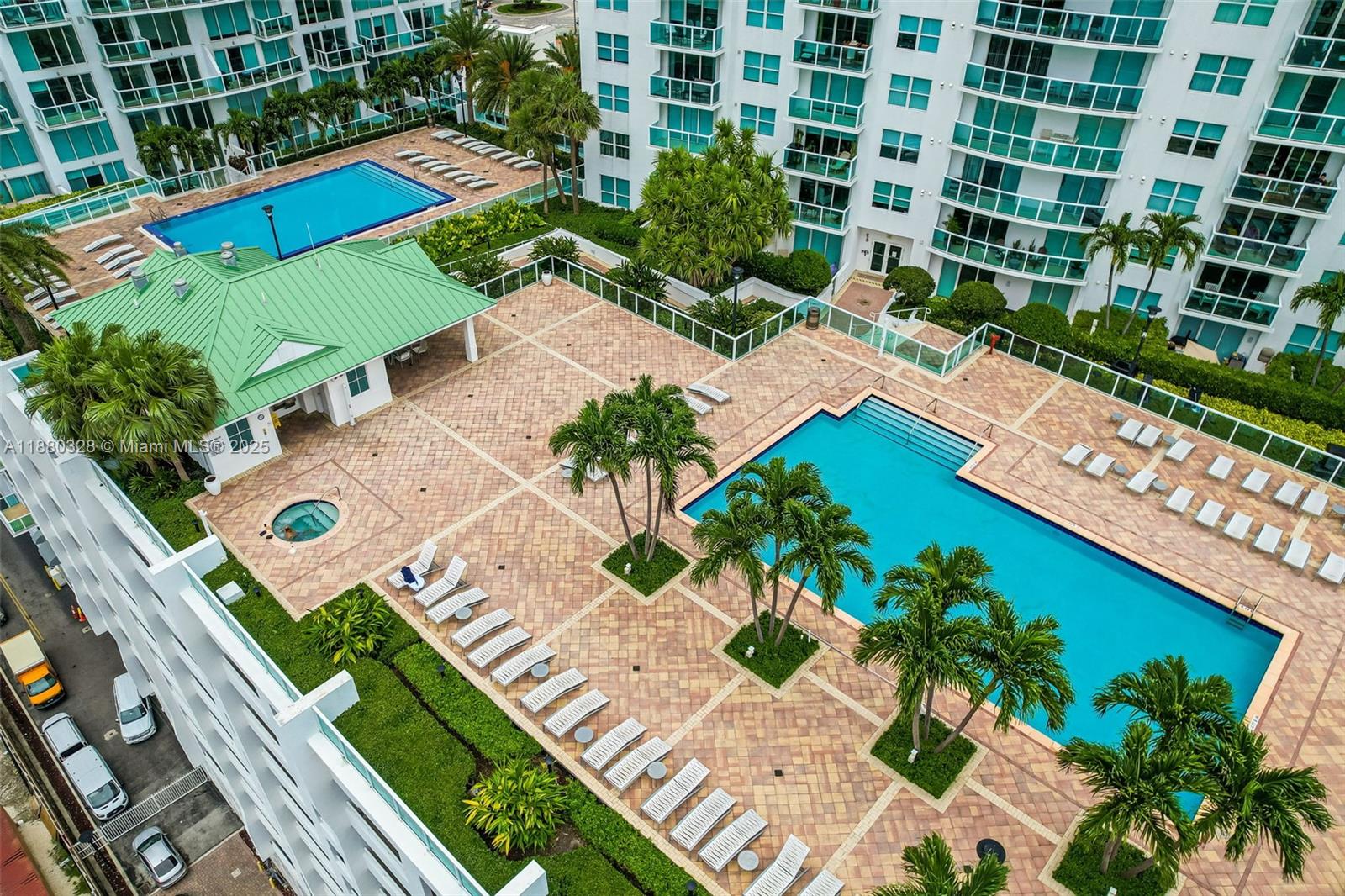 image Brickell On The River S20