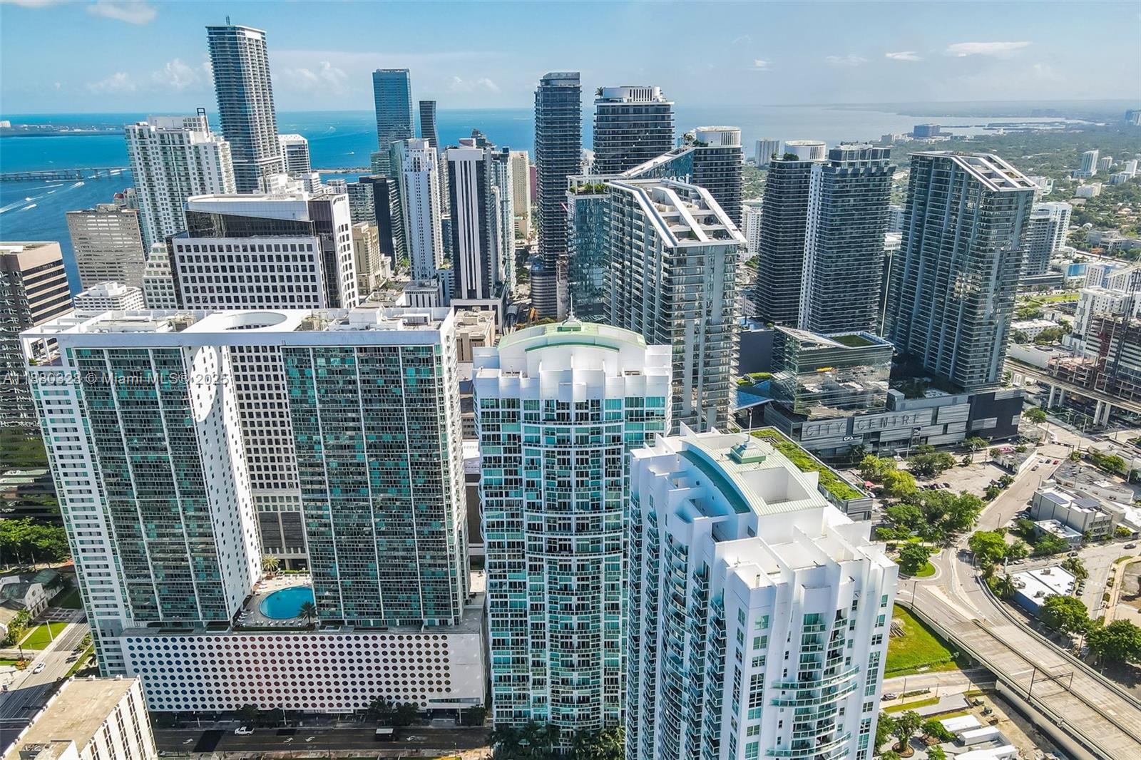 image Brickell On The River S26