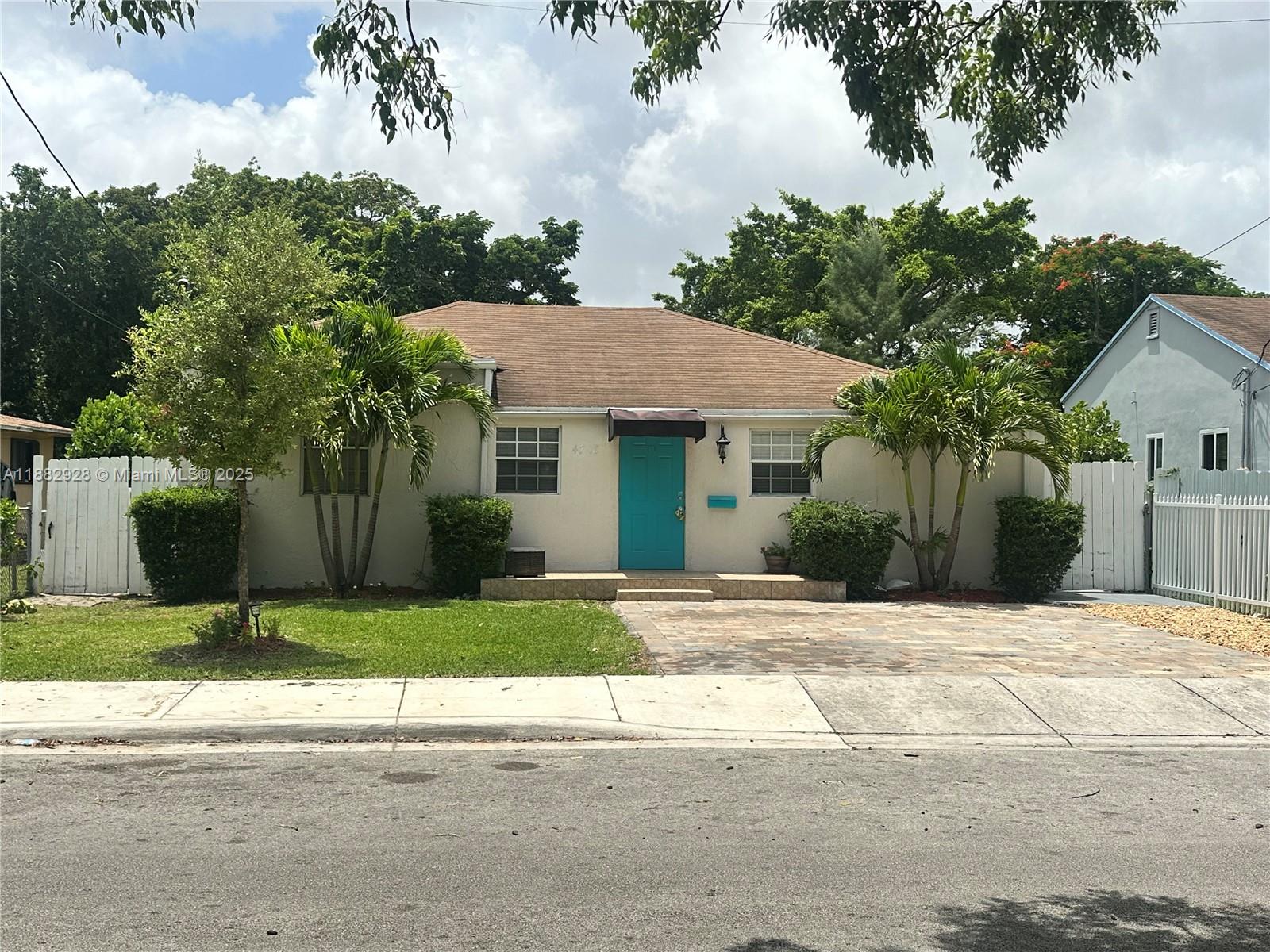 4718 NW 15th Ave