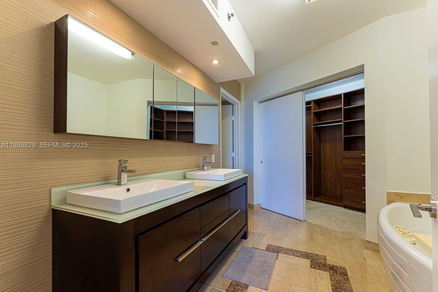 image Ocean One Condo20