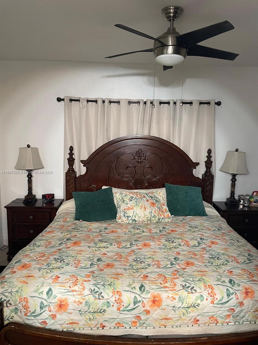 16928 SW 138th Ct Miami, FL 33177