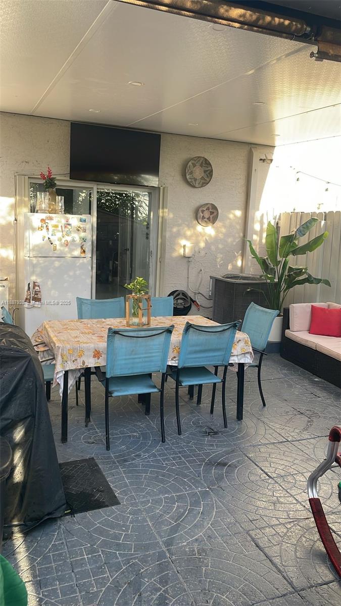 16928 SW 138th Ct Miami, FL 33177