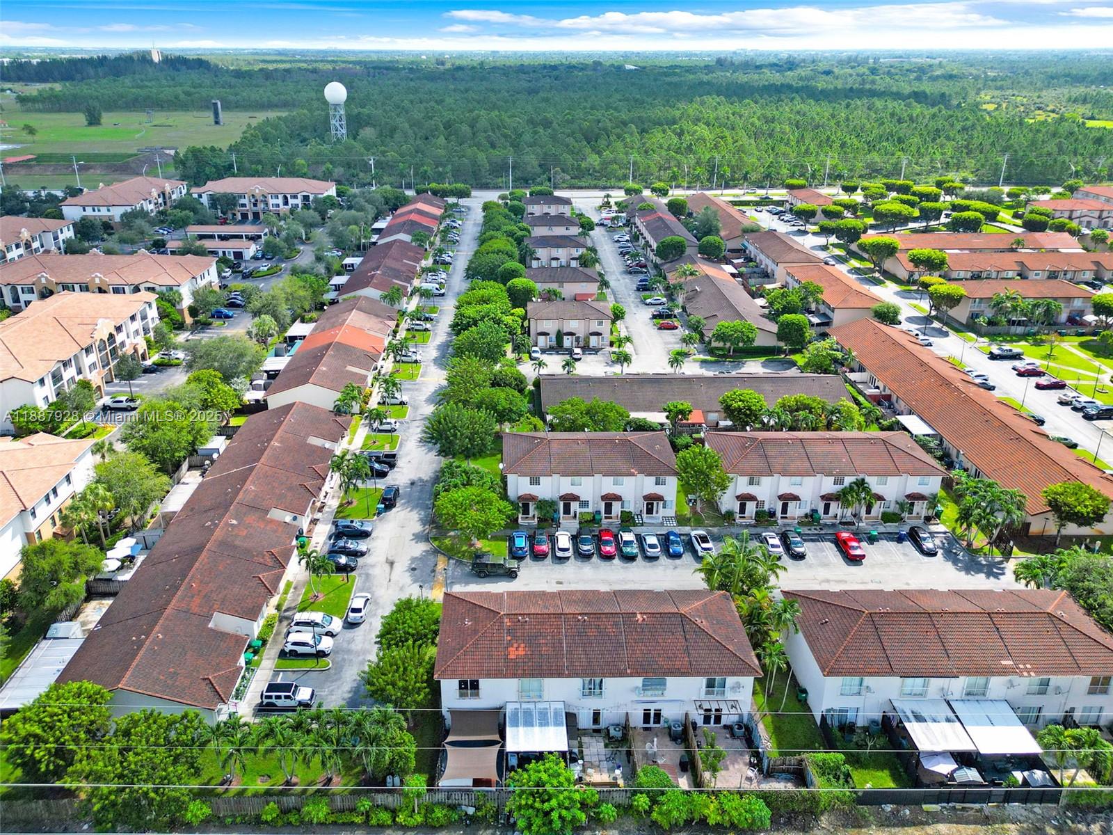 16928 SW 138th Ct Miami, FL 33177