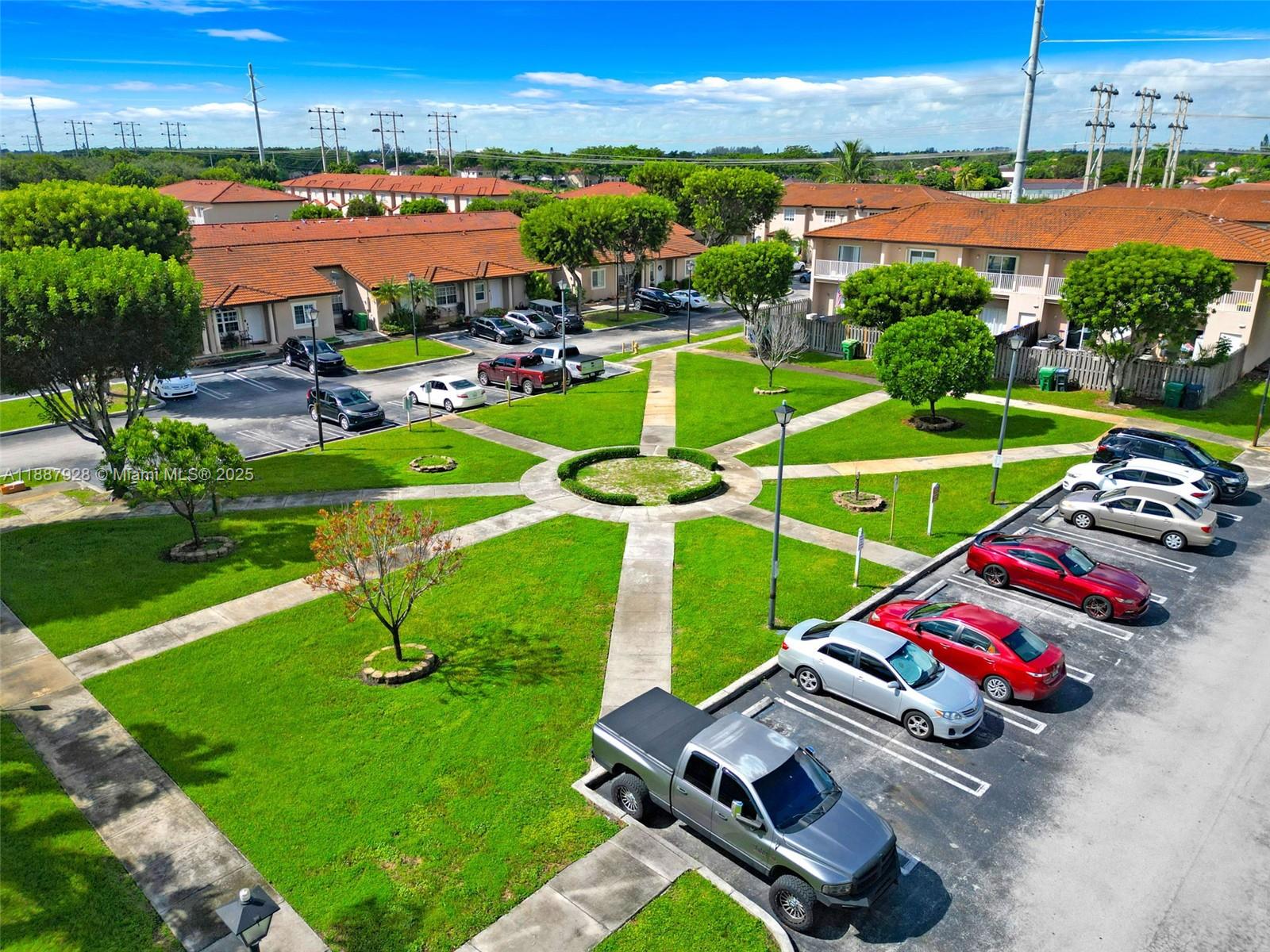 16928 SW 138th Ct Miami, FL 33177