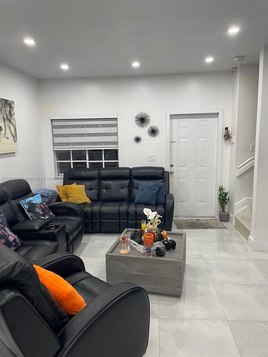 16928 SW 138th Ct Miami, FL 33177