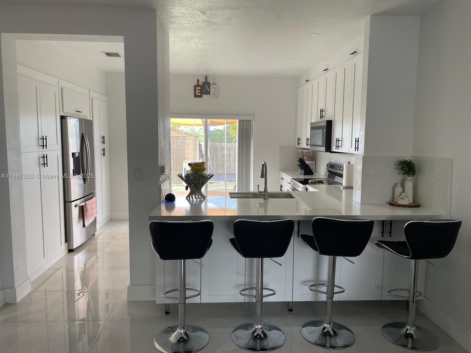 16928 SW 138th Ct Miami, FL 33177