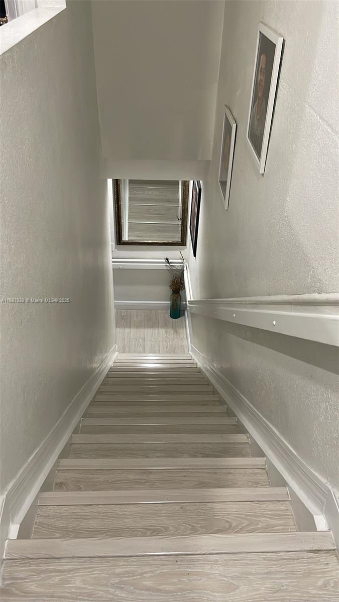 16928 SW 138th Ct Miami, FL 33177