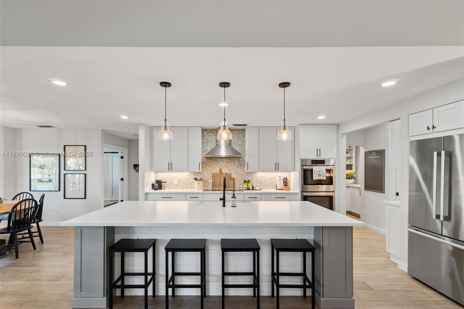 2239 SW Danforth Cir