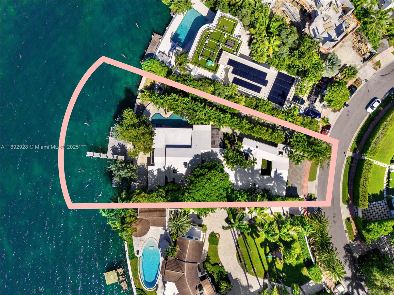 444 W Rivo Alto Dr Miami Beach, FL 33139