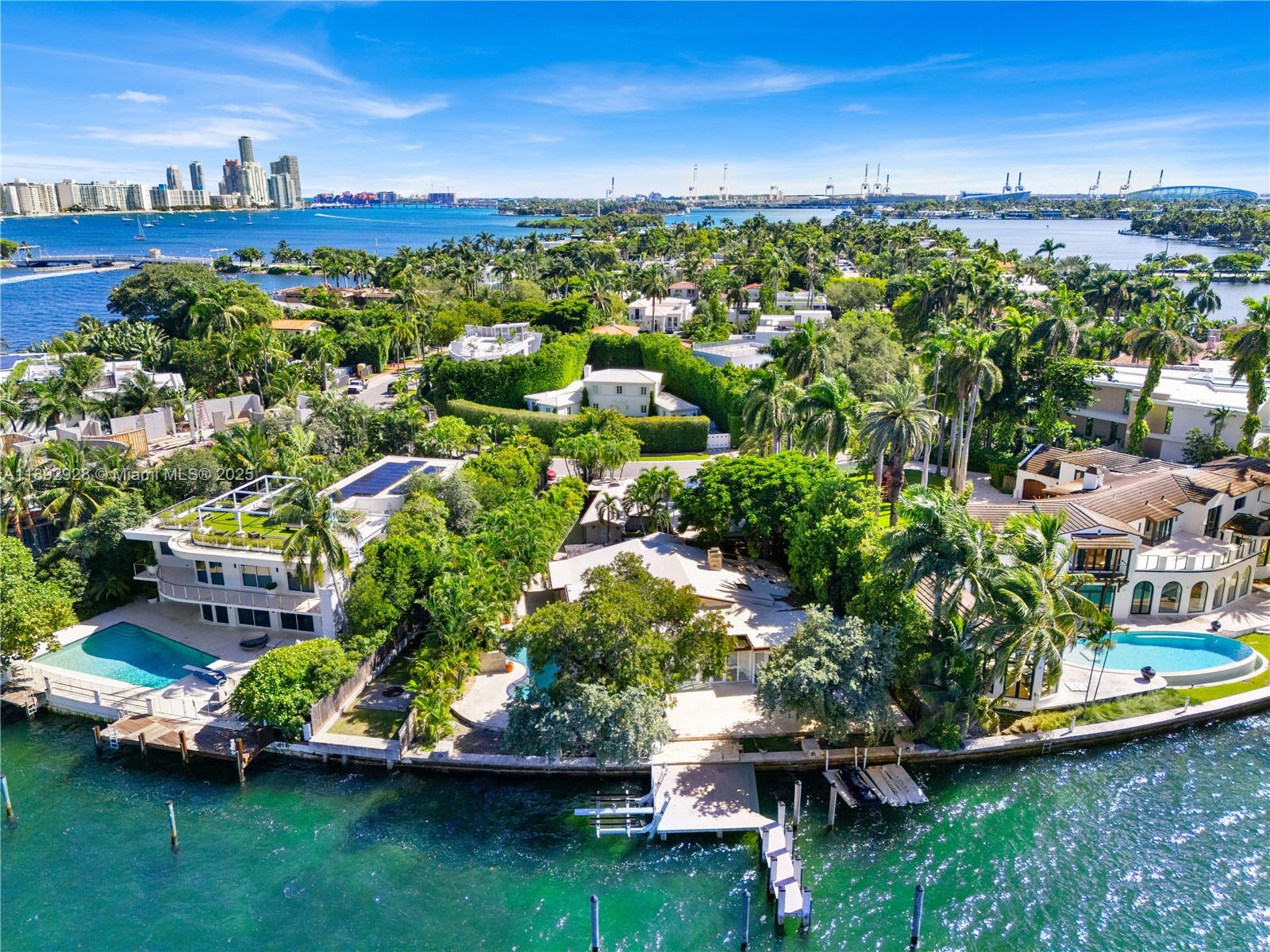 444 W Rivo Alto Dr Miami Beach, FL 33139