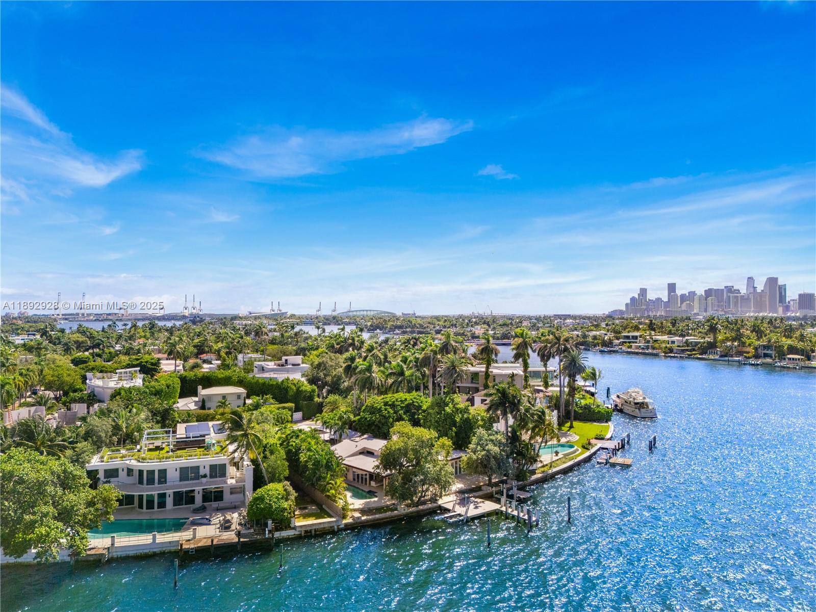 444 W Rivo Alto Dr Miami Beach, FL 33139