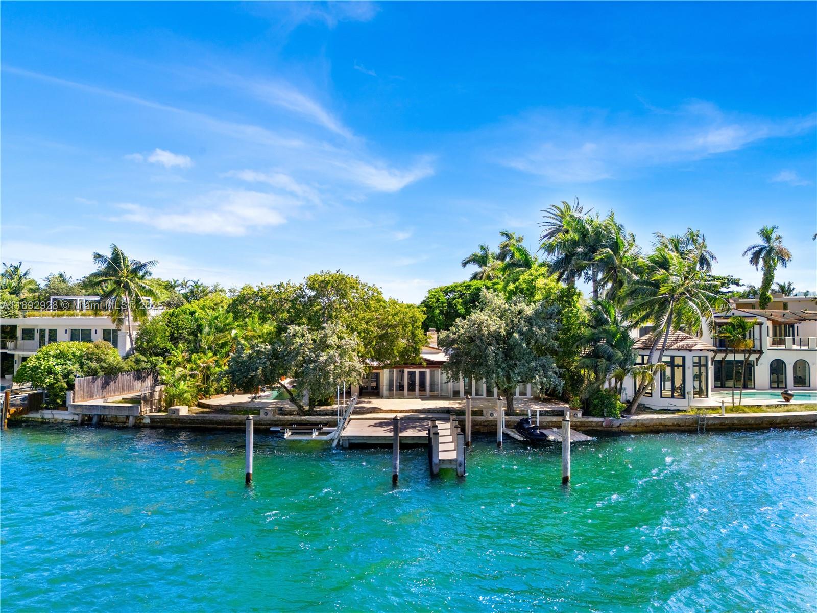 444 W Rivo Alto Dr Miami Beach, FL 33139