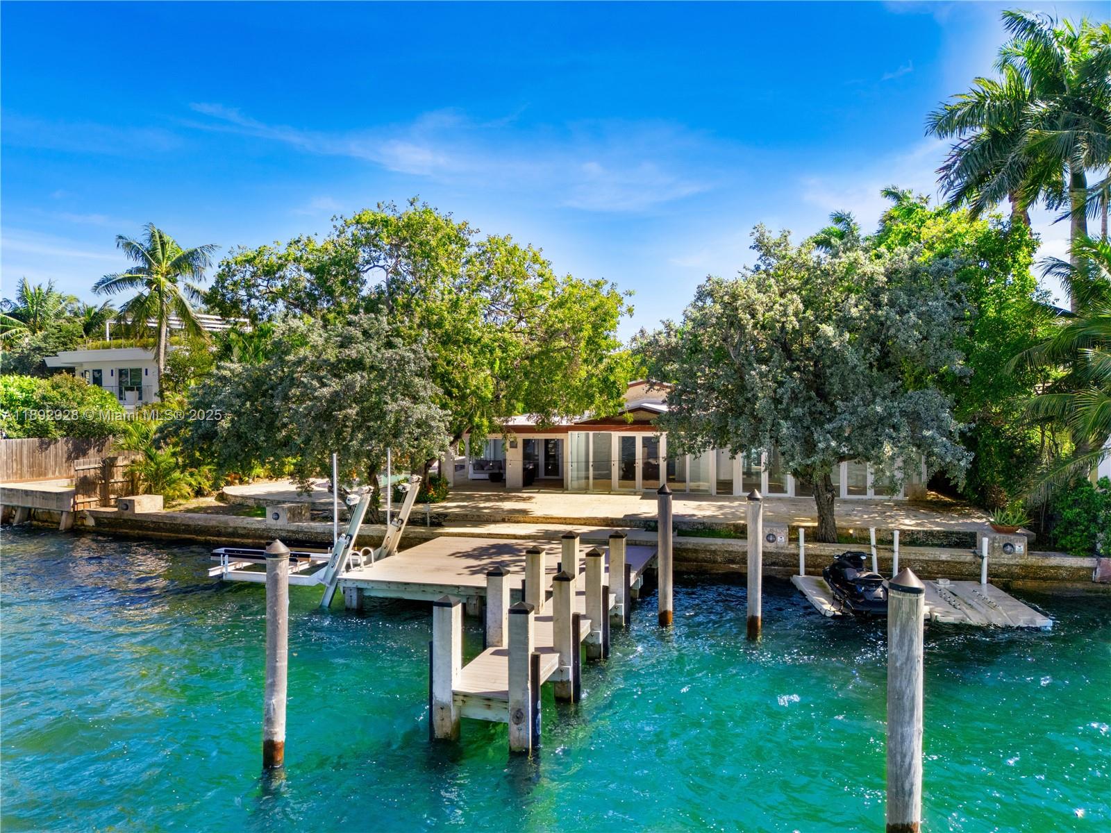 444 W Rivo Alto Dr Miami Beach, FL 33139