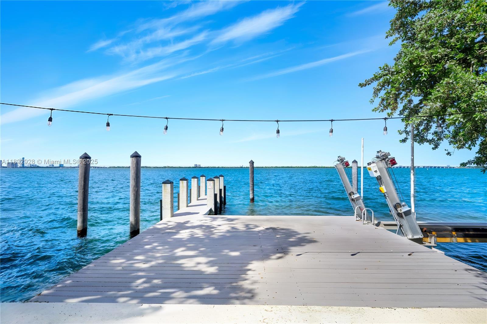 444 W Rivo Alto Dr Miami Beach, FL 33139