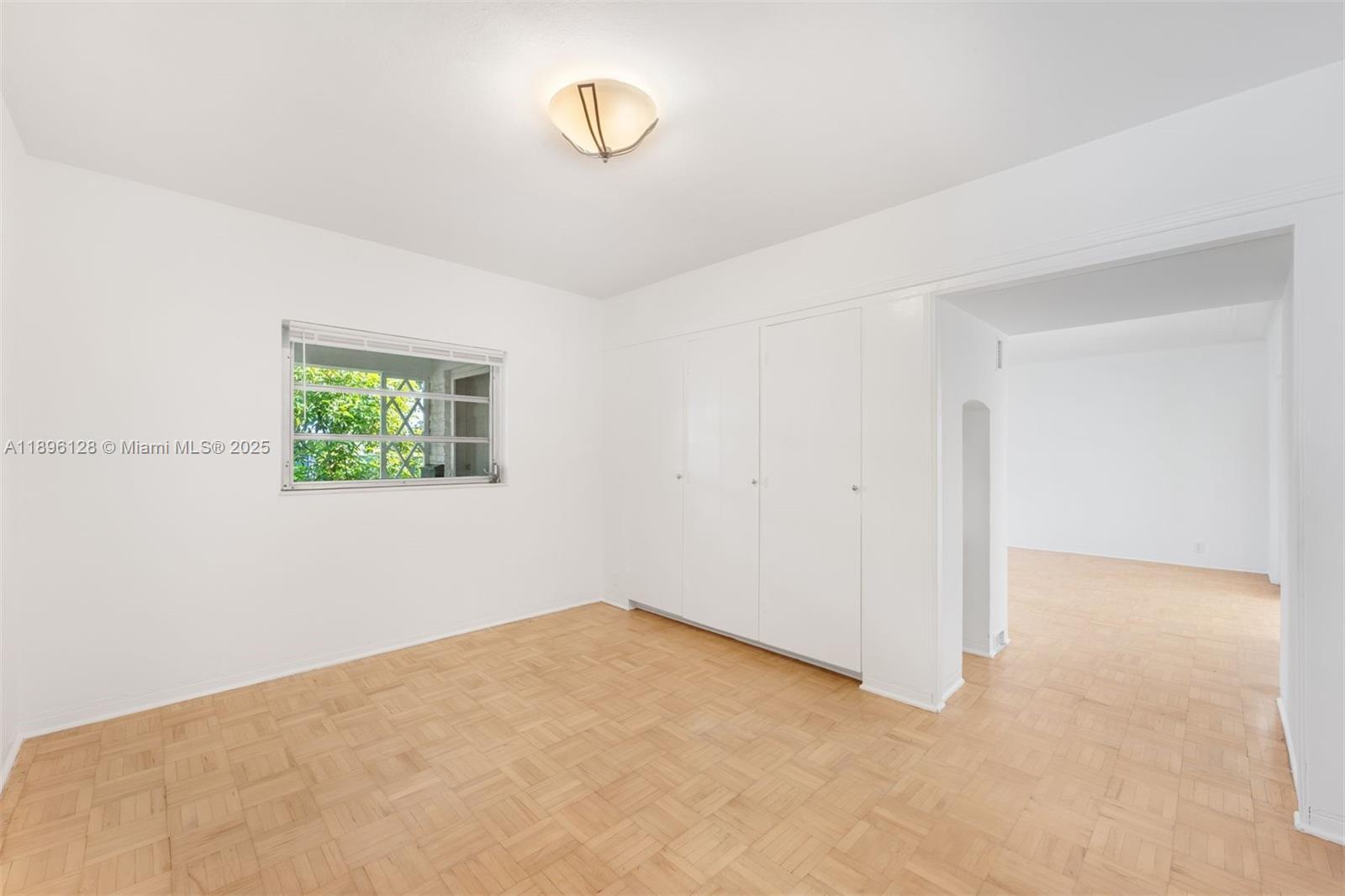 520 W 51st Ter Miami Beach, FL 33140