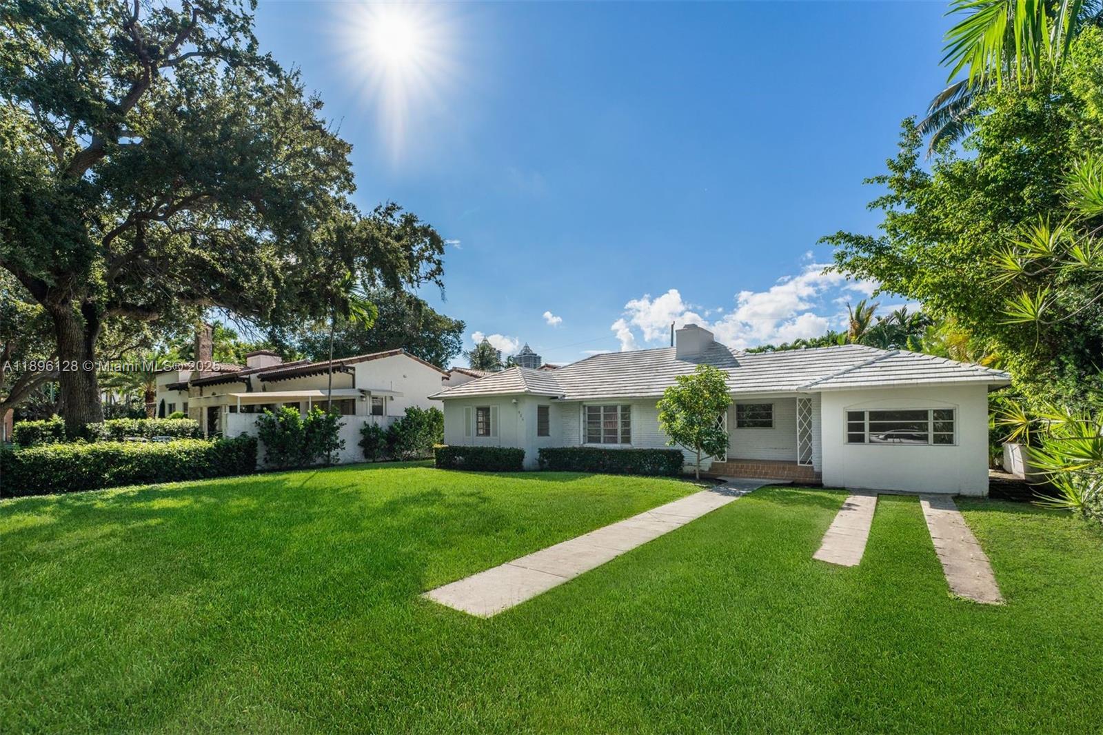 520 W 51st Ter Miami Beach, FL 33140