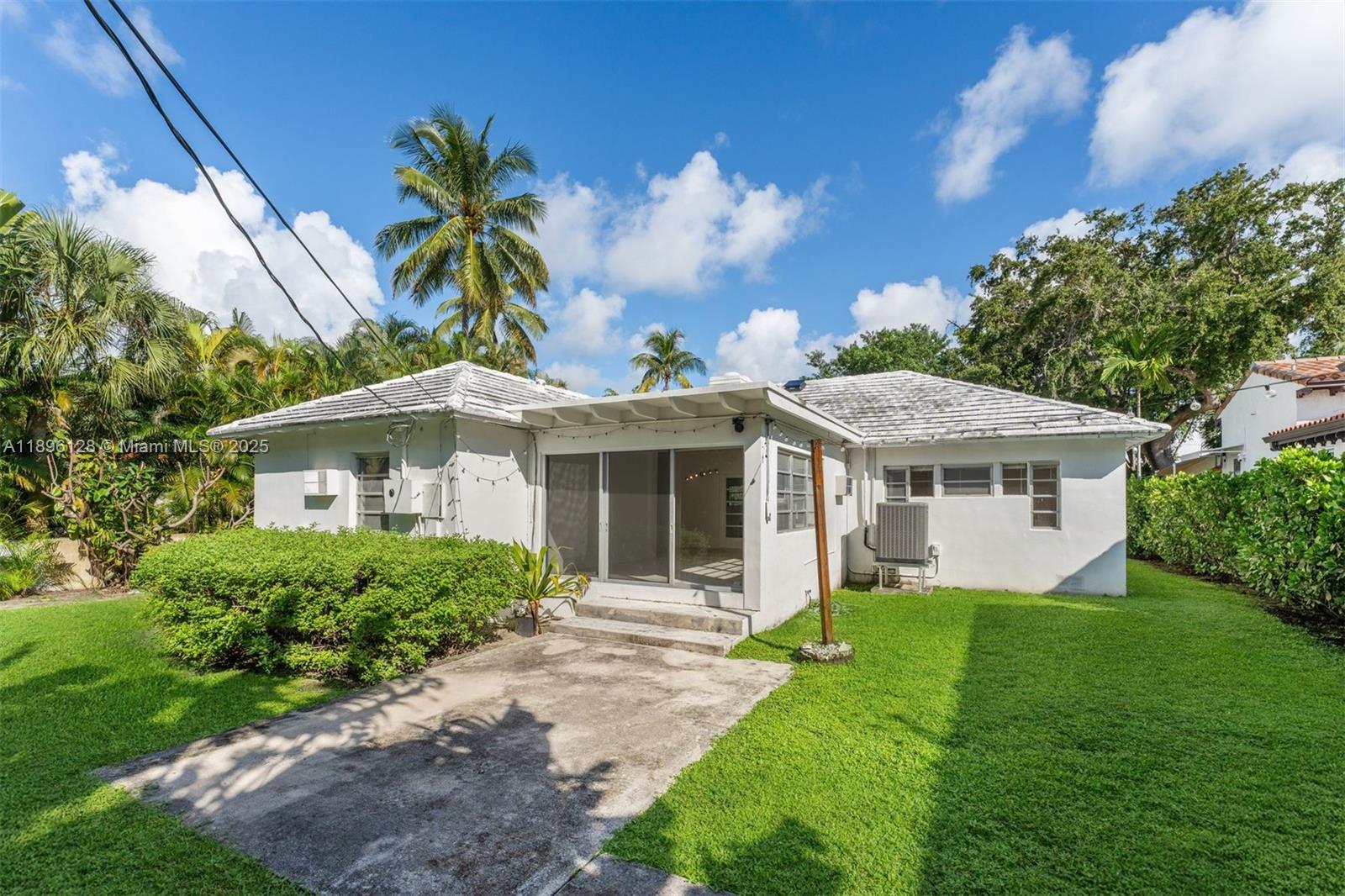 520 W 51st Ter Miami Beach, FL 33140
