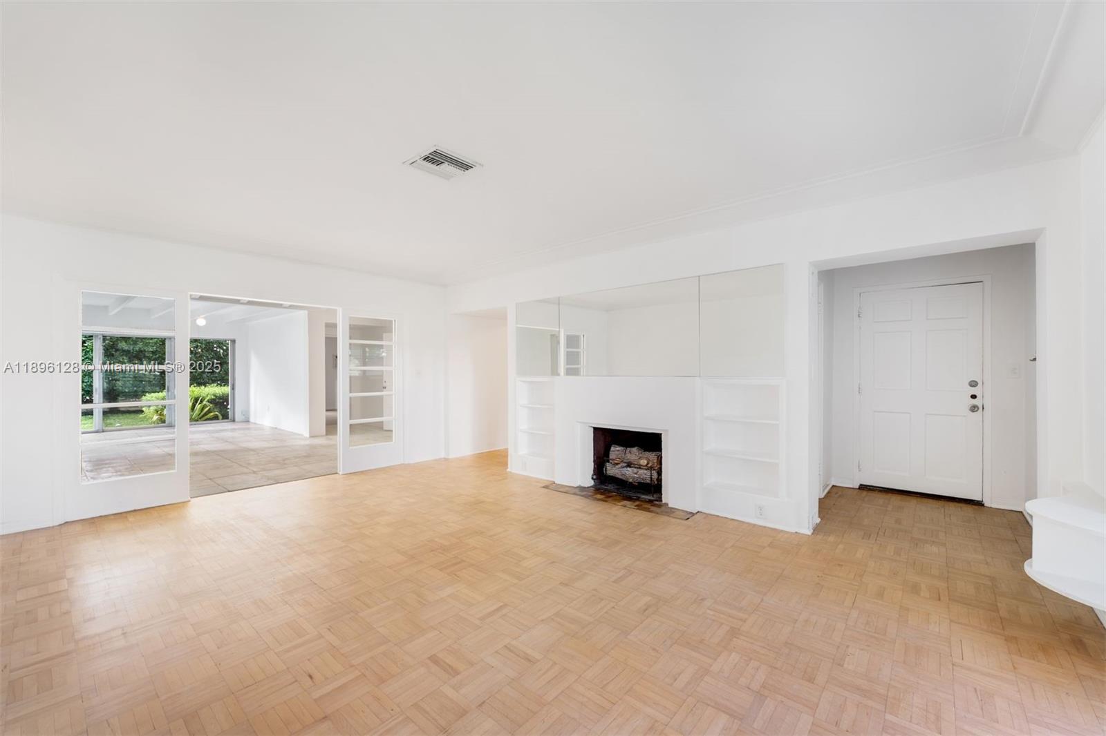 520 W 51st Ter Miami Beach, FL 33140