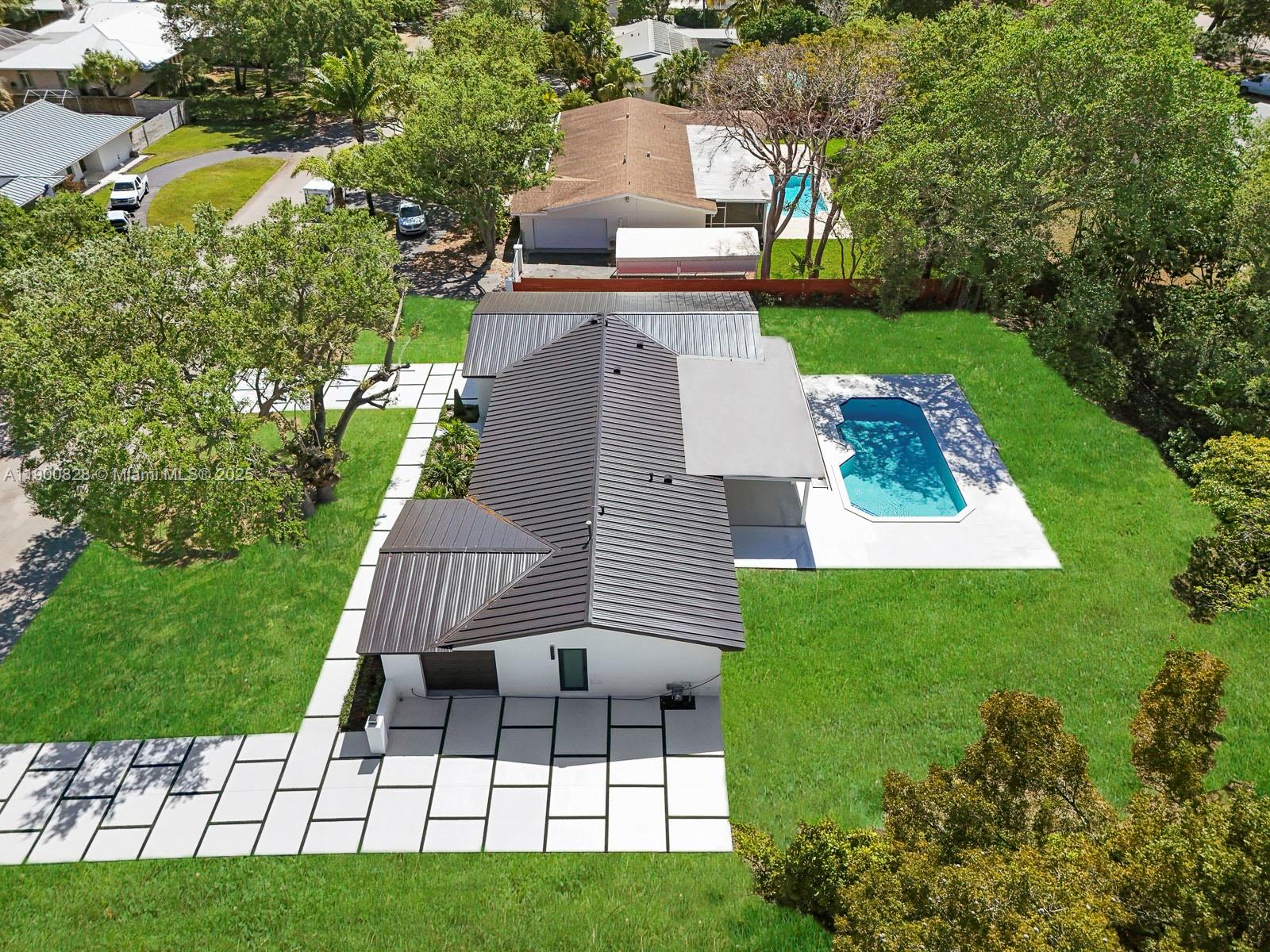 16610 SW 82nd Ct Palmetto Bay, FL 33157