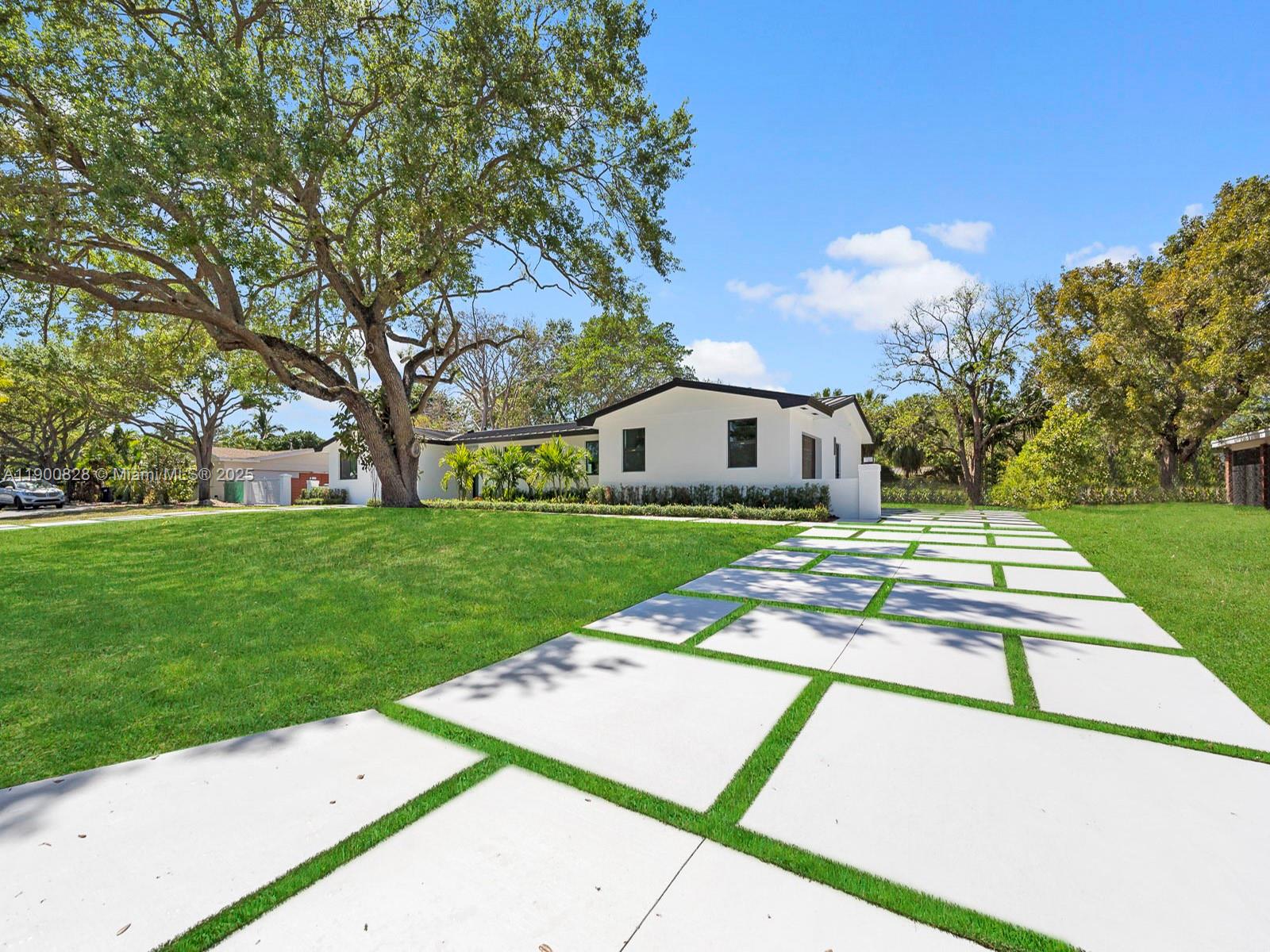 16610 SW 82nd Ct Palmetto Bay, FL 33157