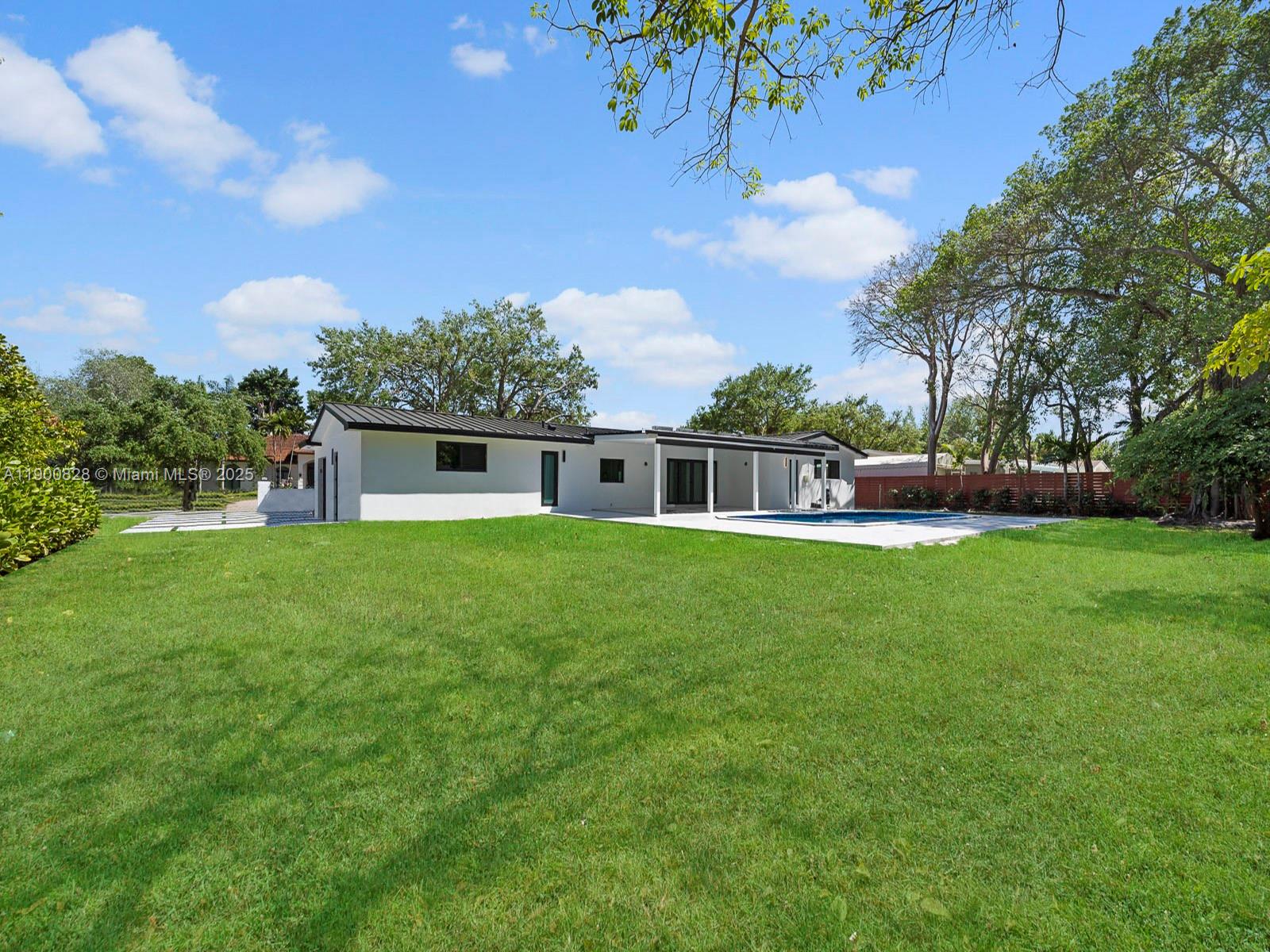 16610 SW 82nd Ct Palmetto Bay, FL 33157