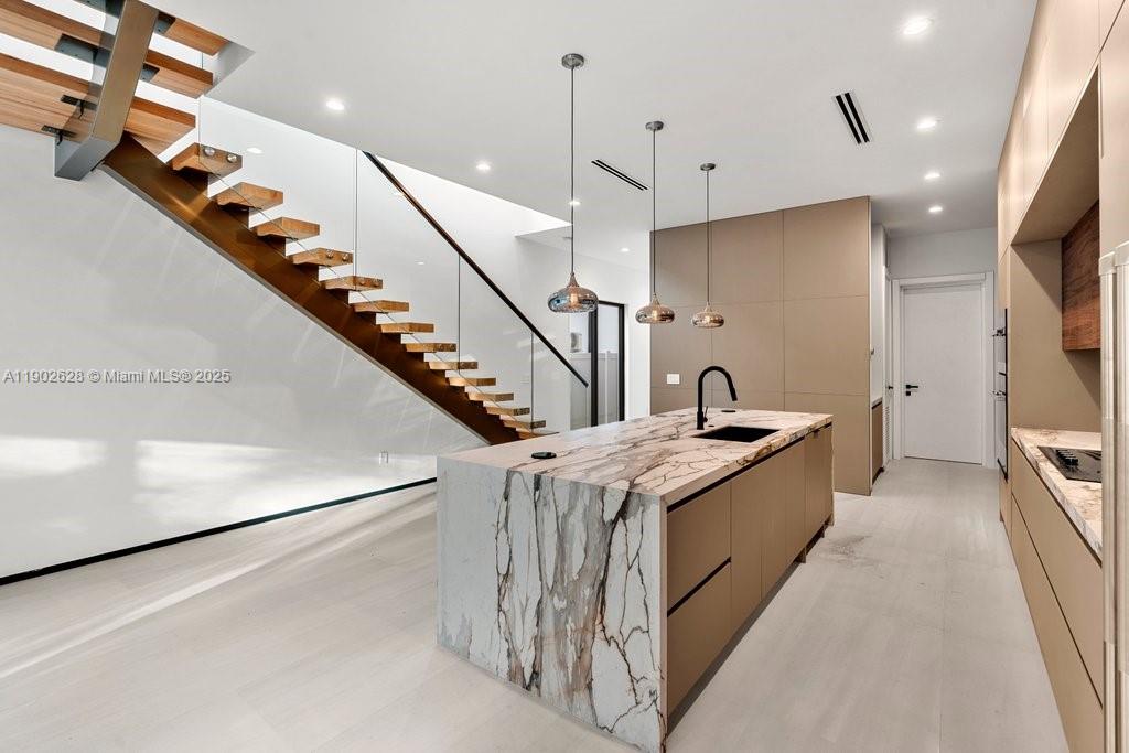 1215 NE 11th Ave #B Fort Lauderdale, FL 33304