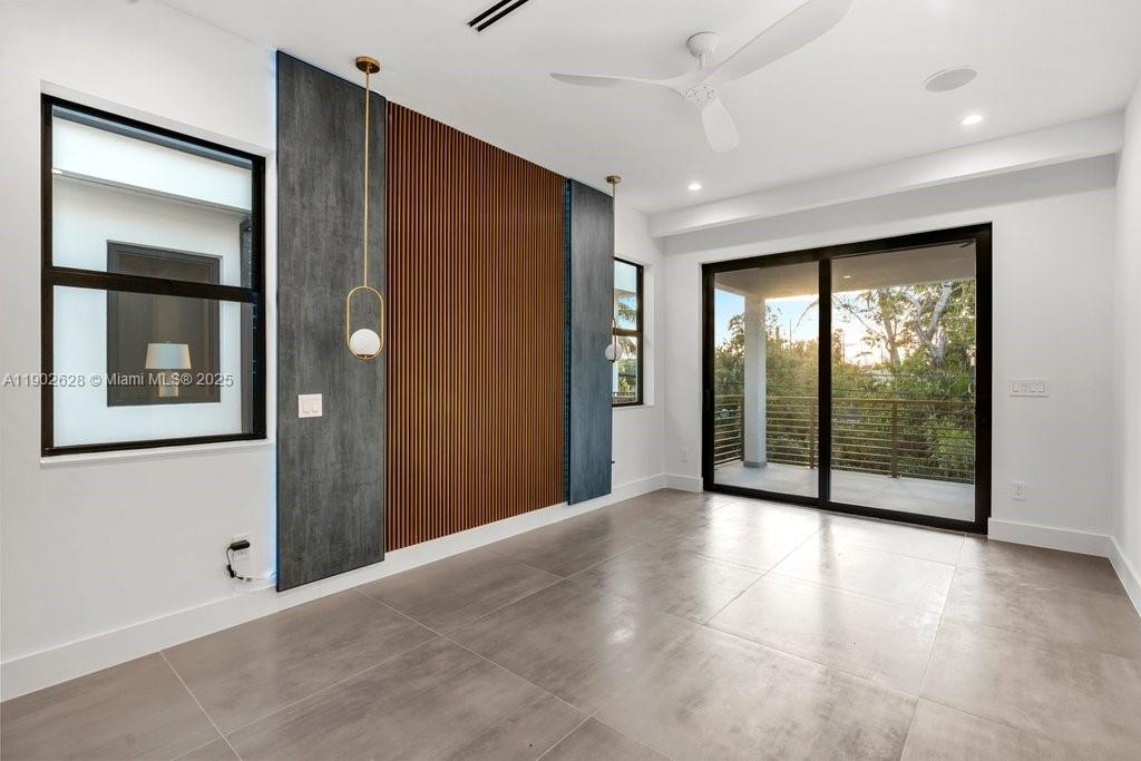 1215 NE 11th Ave #B Fort Lauderdale, FL 33304