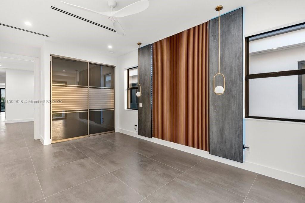 1215 NE 11th Ave #B Fort Lauderdale, FL 33304