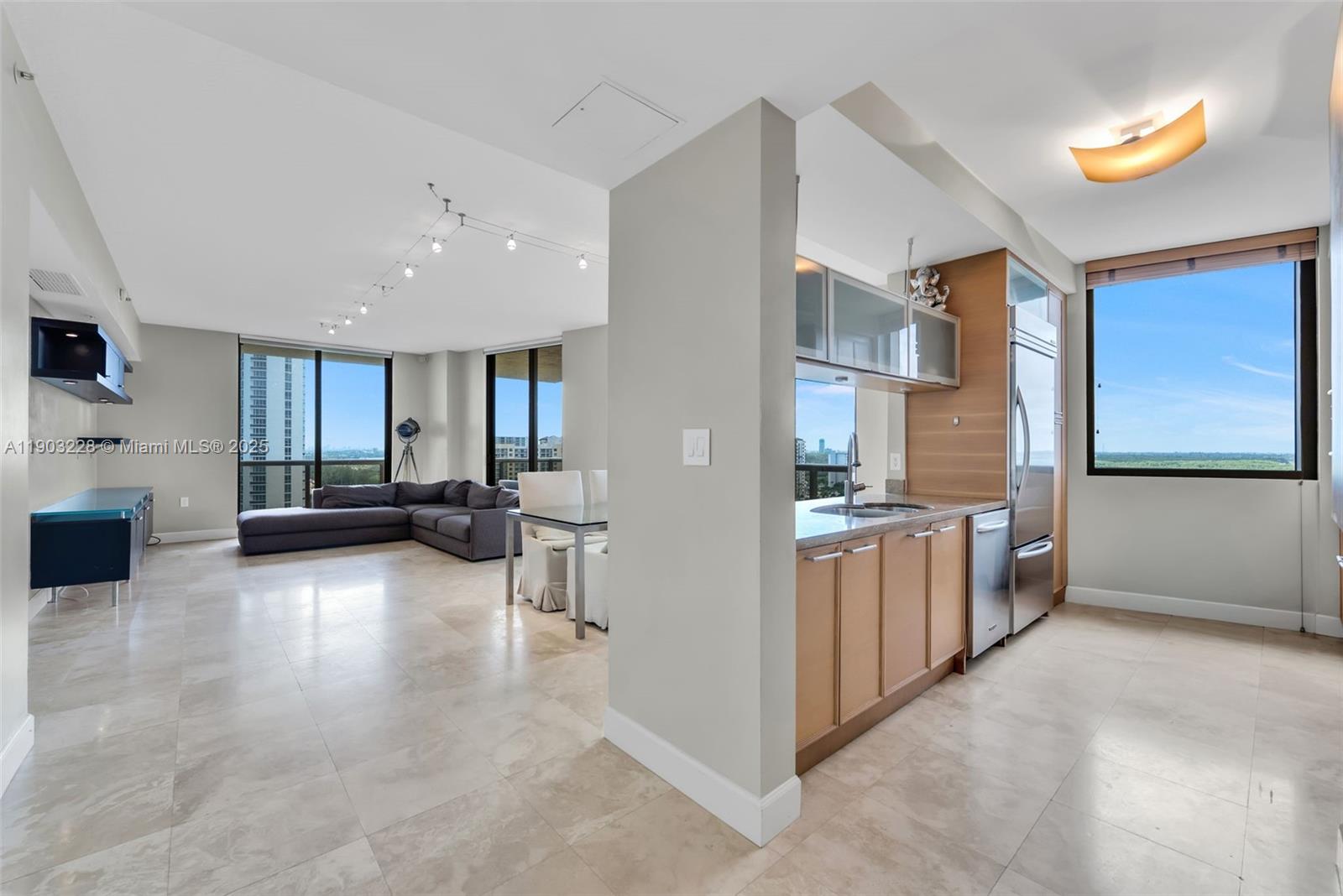 16275 Collins Ave #1604