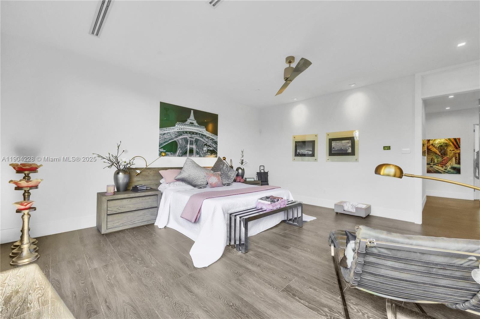 3764 Carmen Ct Miami, FL 33133 3764 Carmen Ct Miami, FL 33133