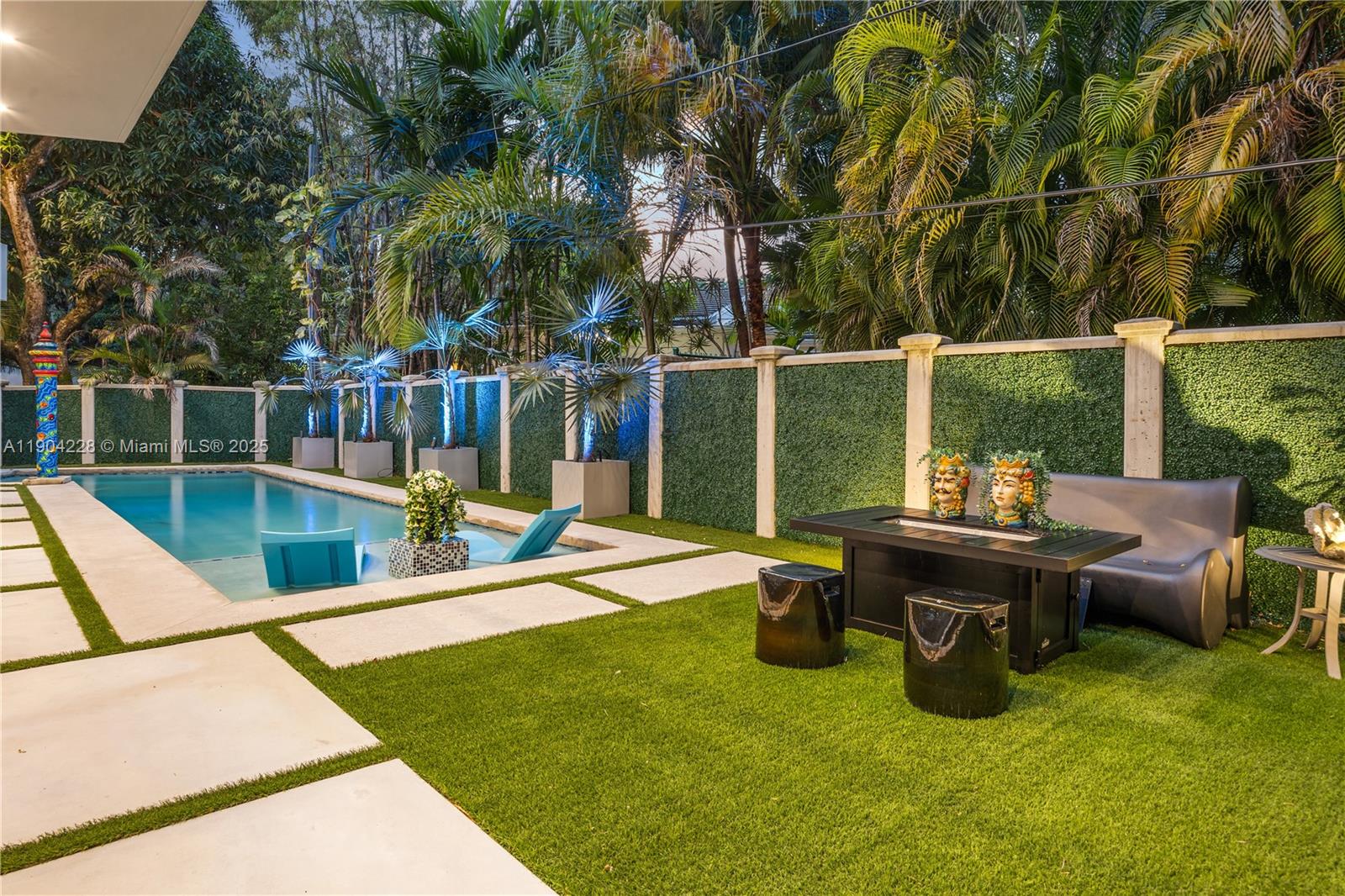 3764 Carmen Ct Miami, FL 33133 3764 Carmen Ct Miami, FL 33133