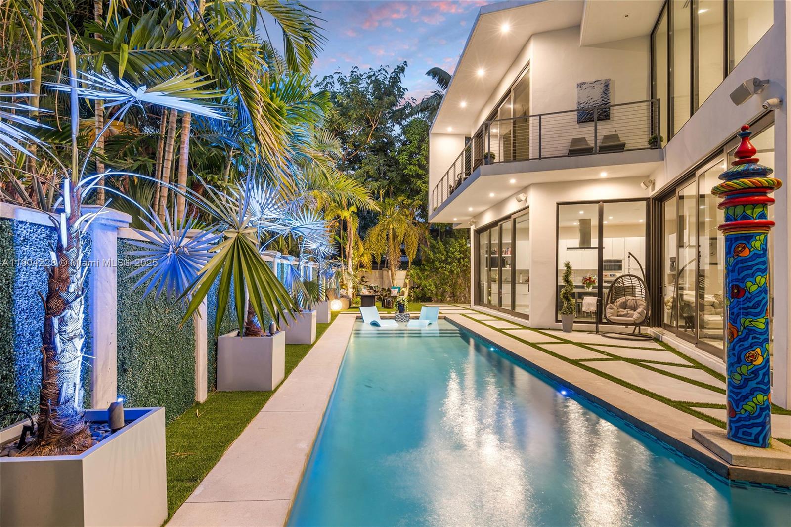 3764 Carmen Ct Miami, FL 33133 3764 Carmen Ct Miami, FL 33133