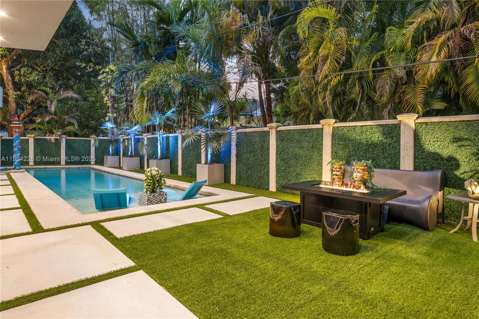 3764 Carmen Ct Miami, FL 33133 3764 Carmen Ct Miami, FL 33133