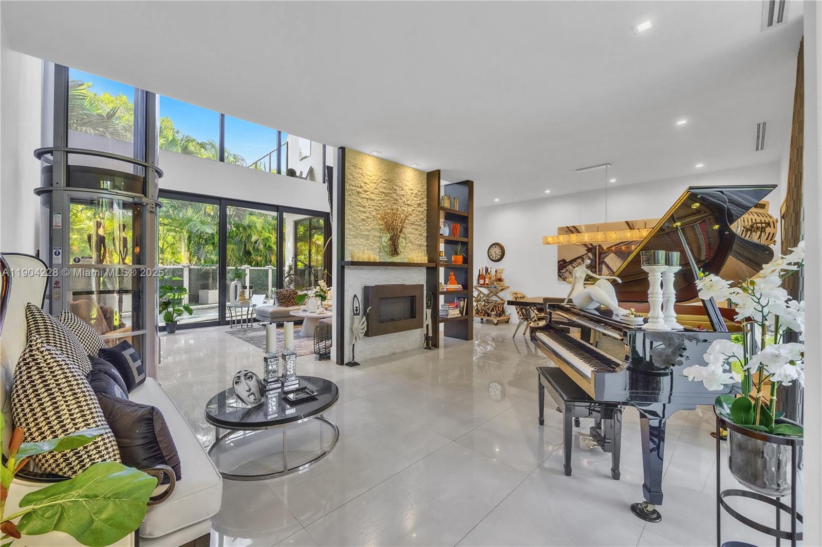 3764 Carmen Ct Miami, FL 33133 3764 Carmen Ct Miami, FL 33133