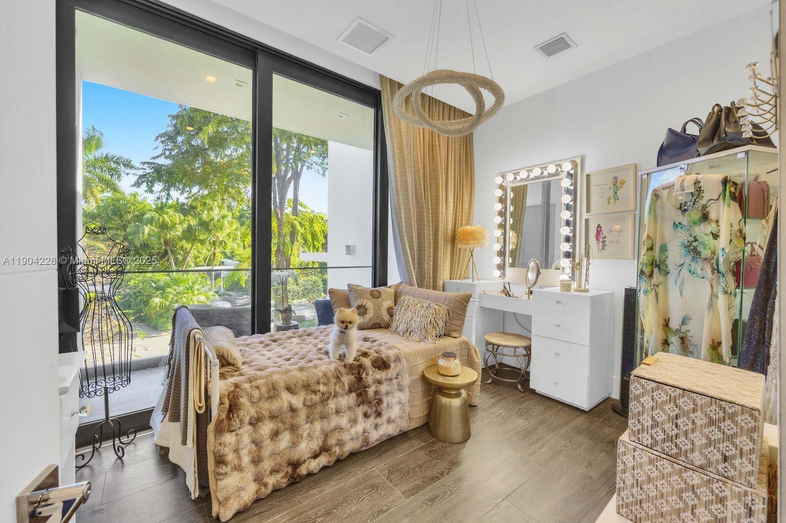 3764 Carmen Ct Miami, FL 33133 3764 Carmen Ct Miami, FL 33133