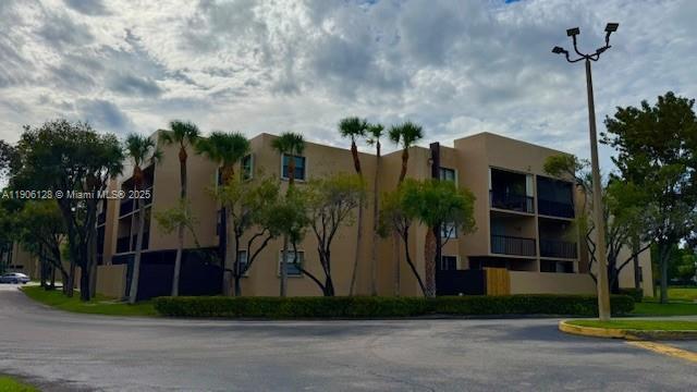 10865 SW 112th Ave #107