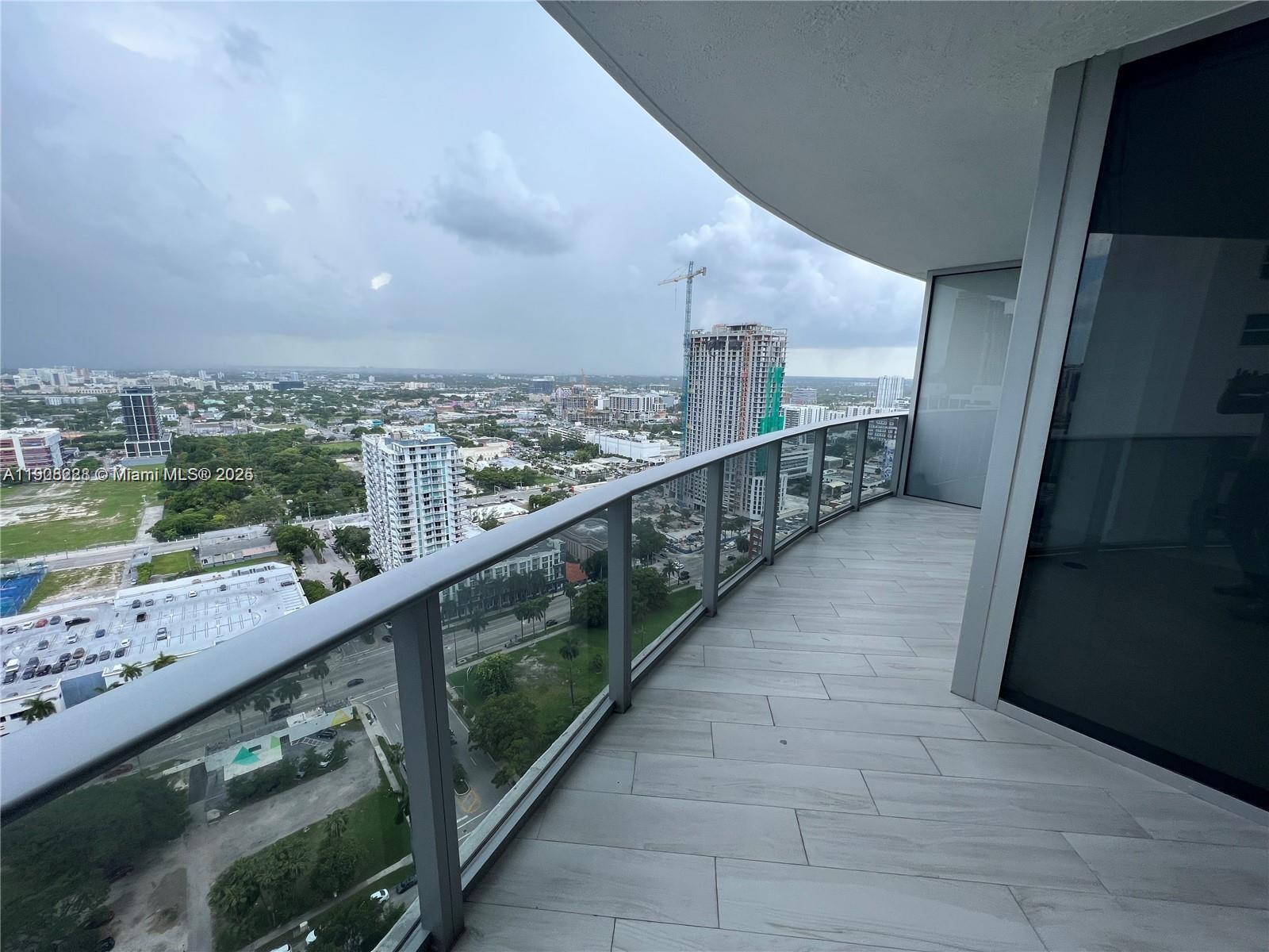 image Aria On The Bay Condo9