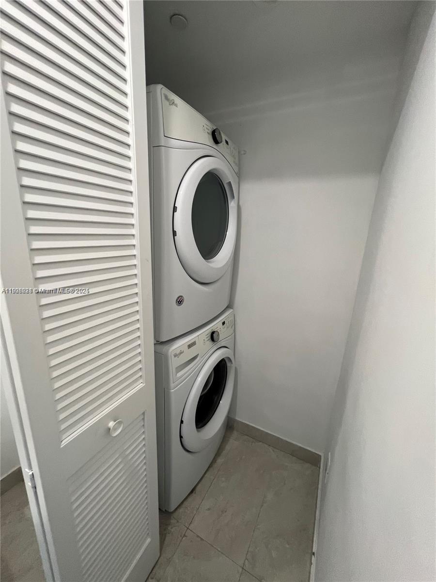 image Aria On The Bay Condo21