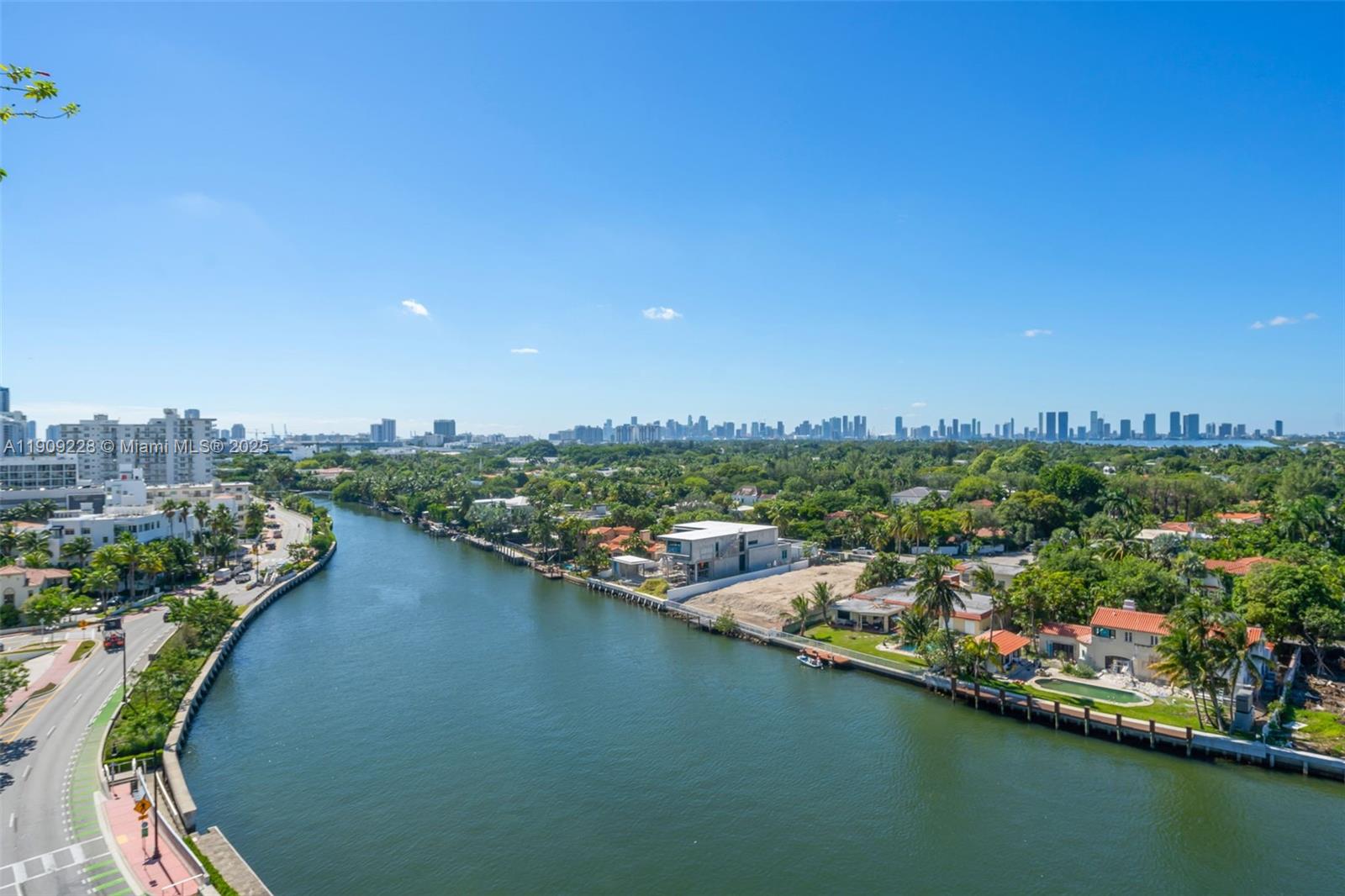 3411 Indian Crk Dr #1201 Miami Beach, FL 33140