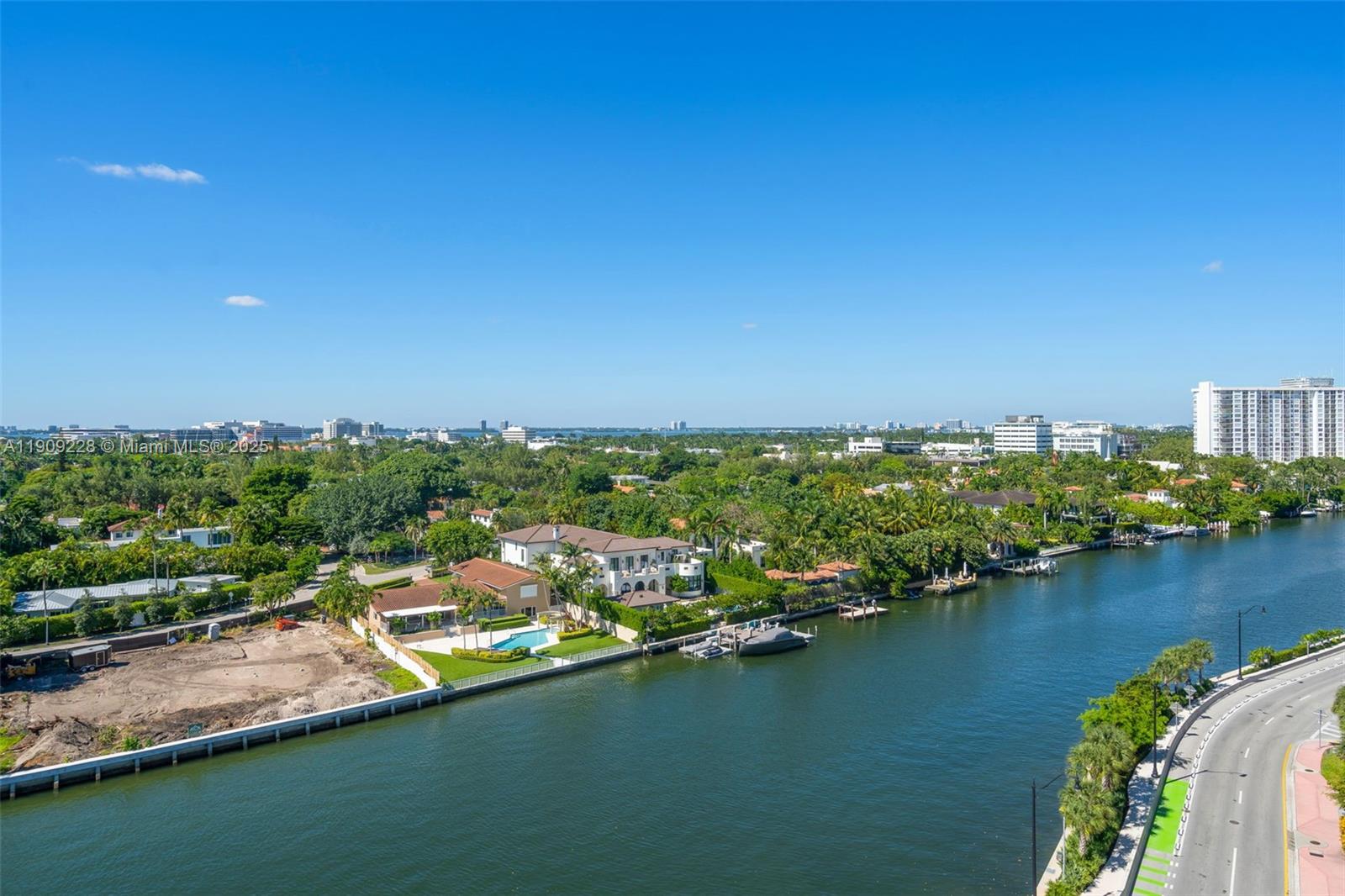 3411 Indian Crk Dr #1201 Miami Beach, FL 33140